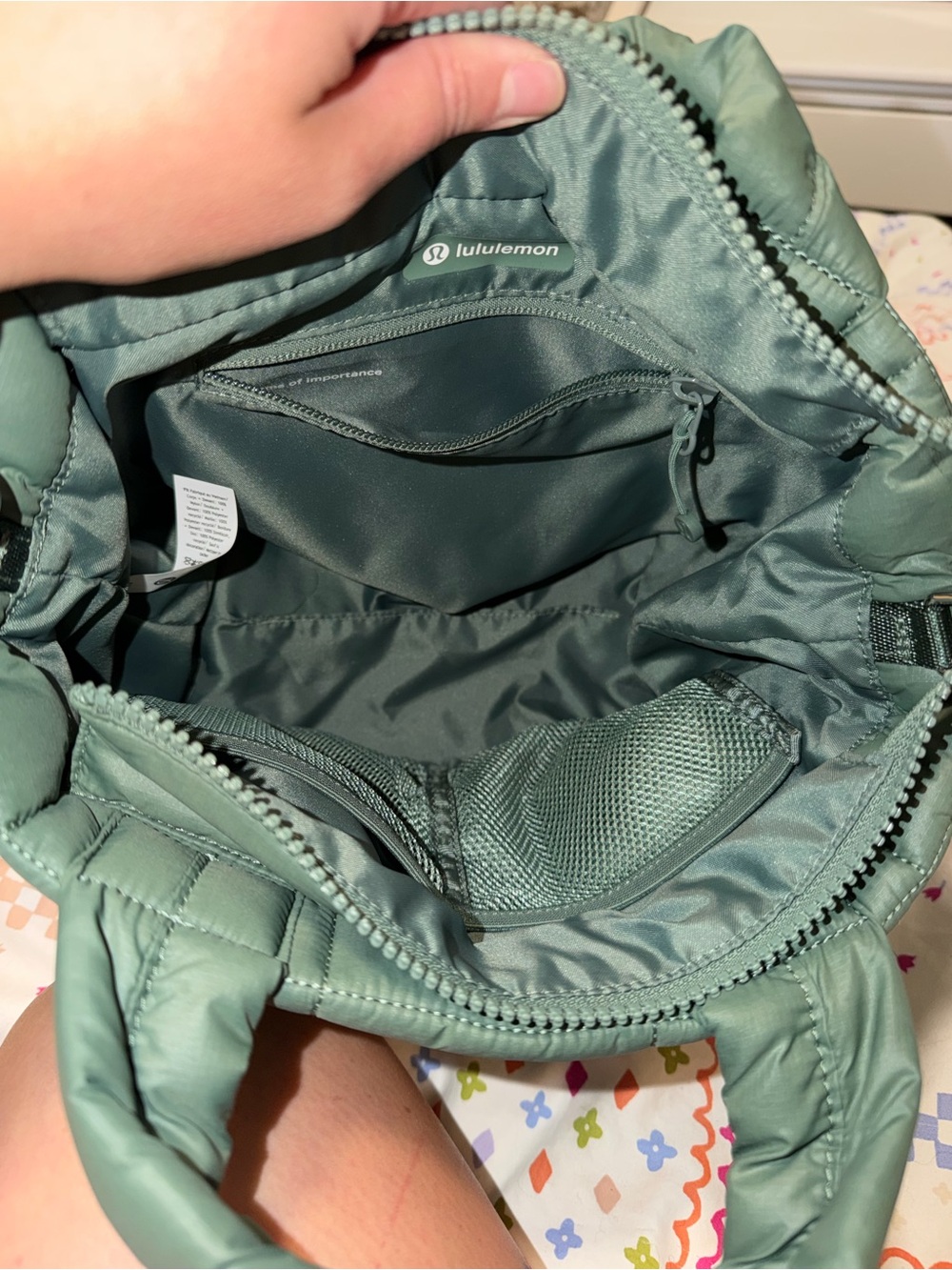 lululemon athletica Quilted Forest Green Tote - Picture 3 of 3